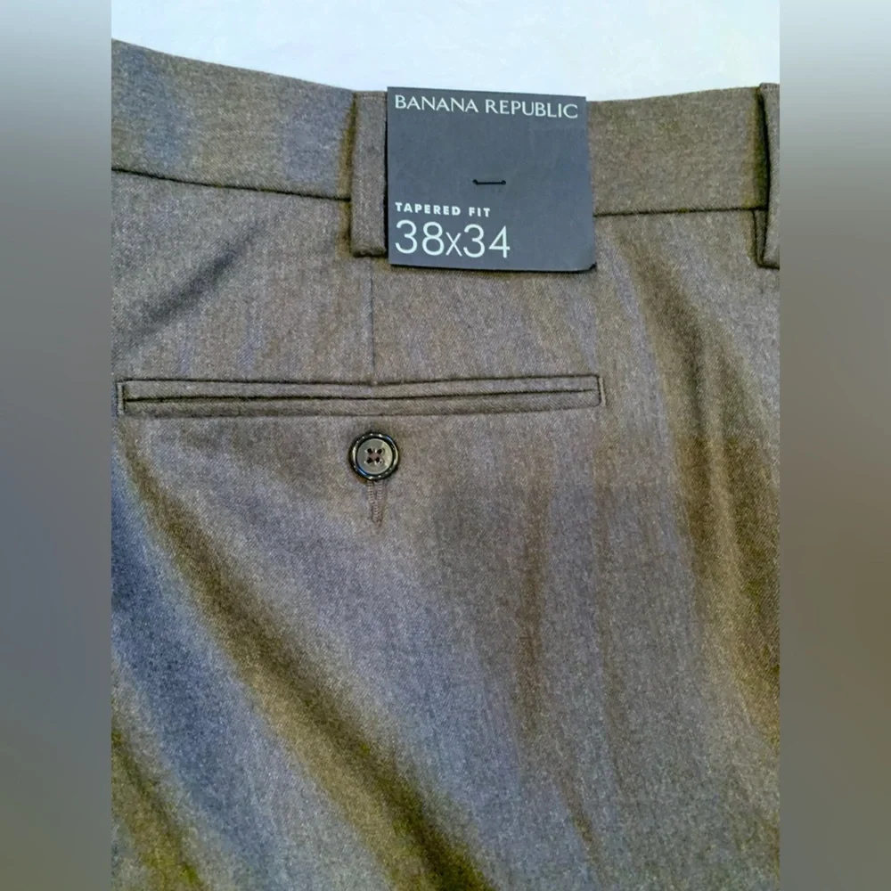 Banana Republic shell these
